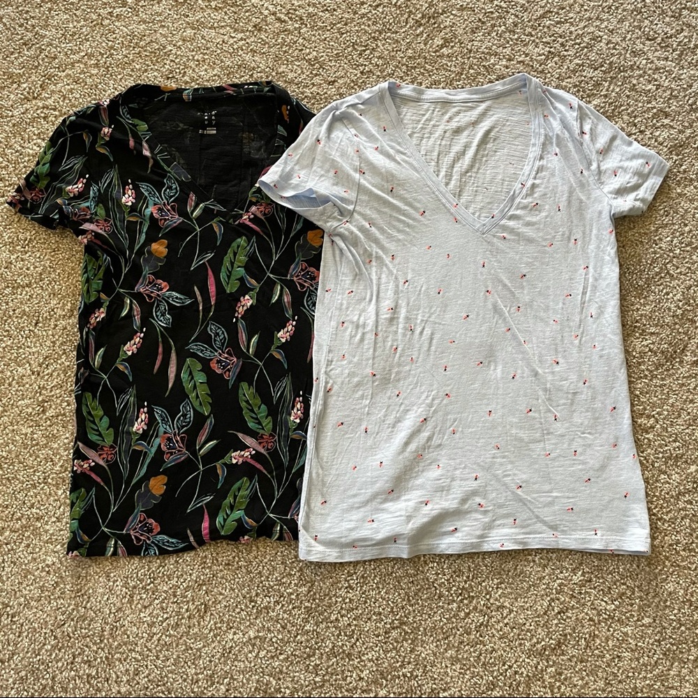 3 Listings 15$! Women’s V-Necks